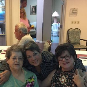 Meet your Posher, Brenda